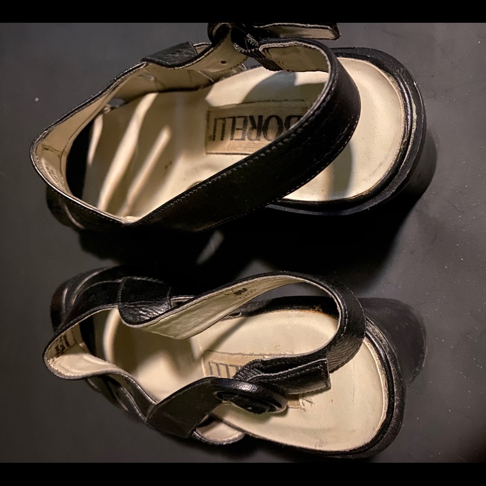 Shoes - Picture 4 of 4